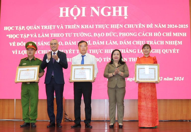 Hội nghị cán bộ lãnh đạo toàn tỉnh học tập,quán triệt và triển khai thực hiện chuyên đề năm2024-2025